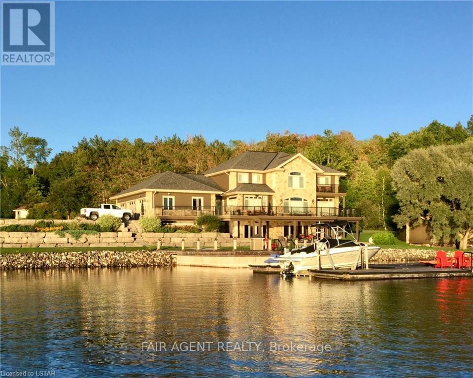 10 MILL ROAD, parry sound remote area (port loring), Ontario