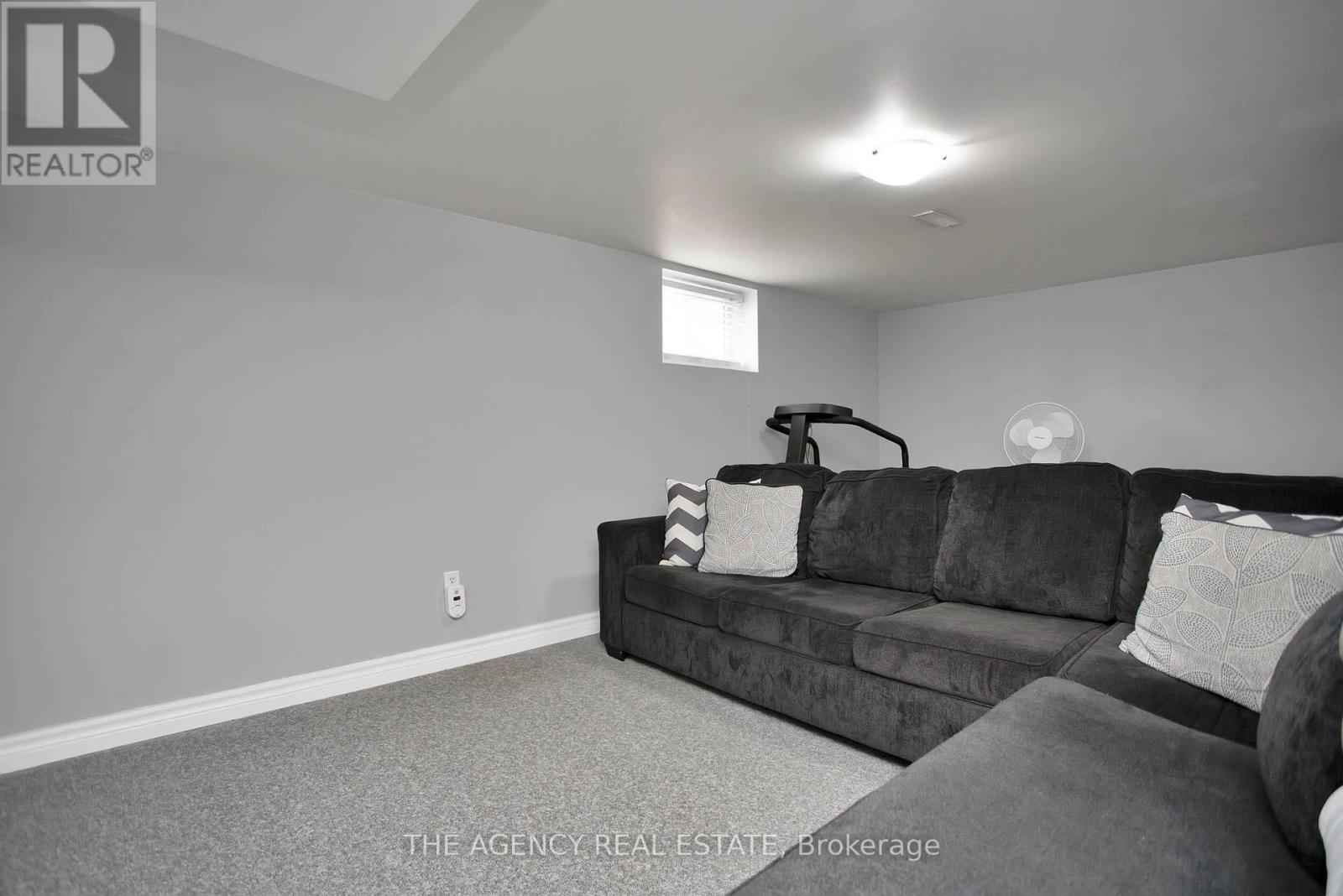 Photo 18 of 25 for 1237 Wilton Avenue
