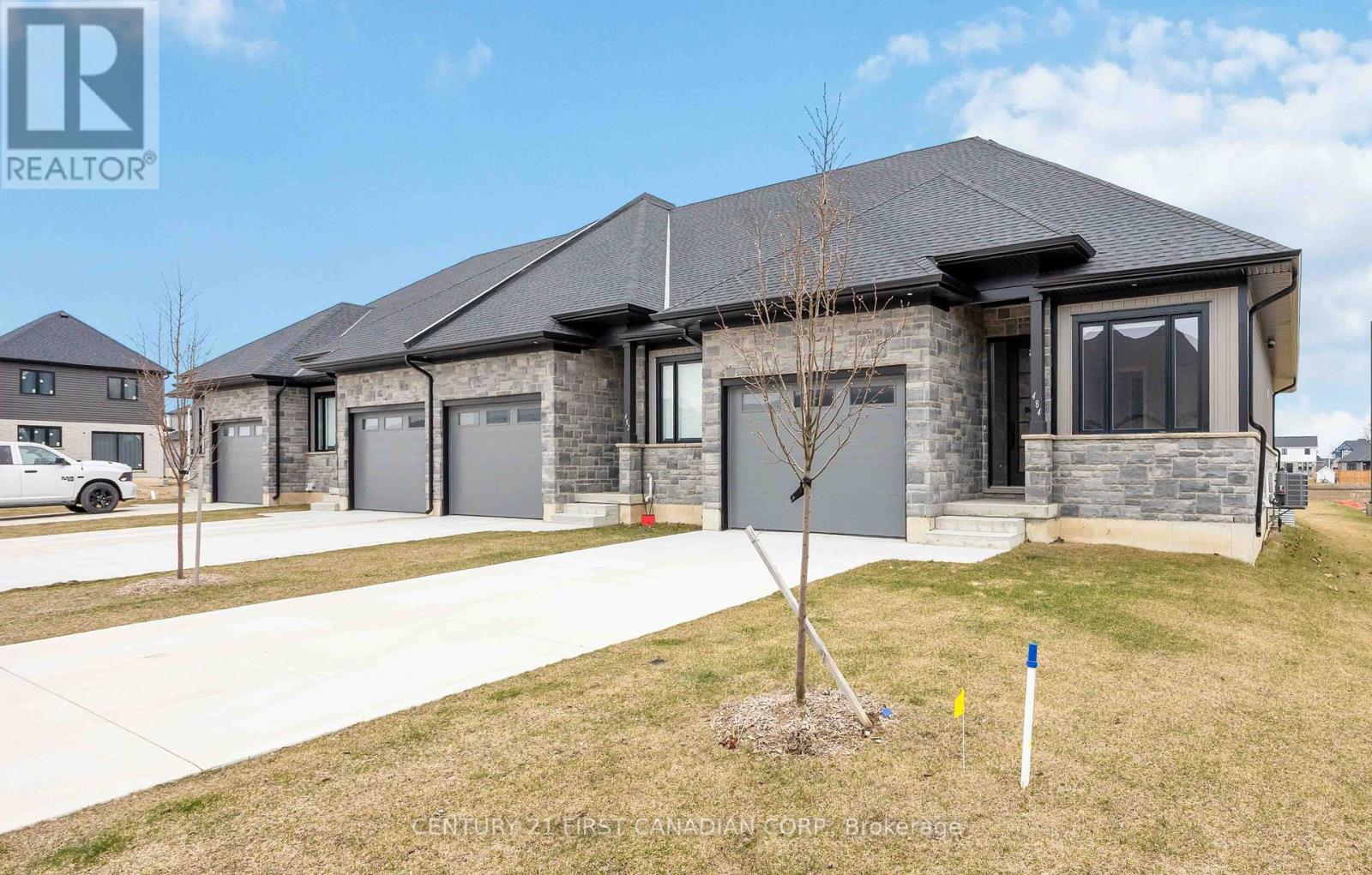 484 KIP LANE, Plympton-Wyoming, Ontario