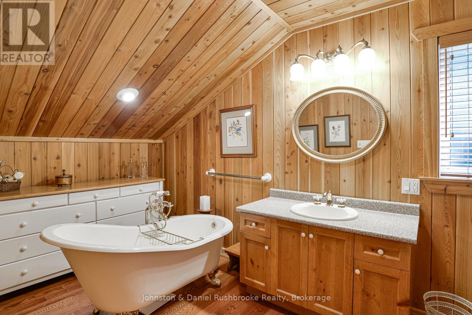 1159 Island Park Road, Muskoka Lakes, Ontario  P0B 1J0 - Photo 16 - X12043564