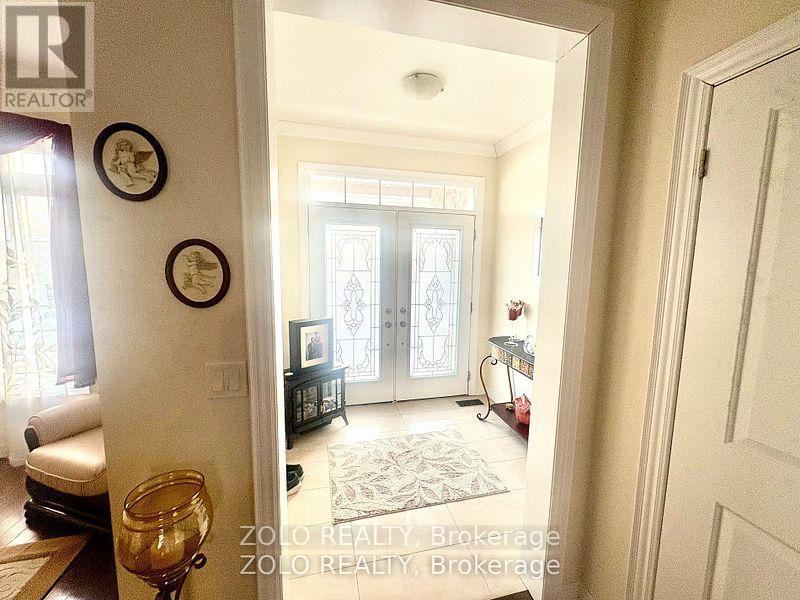 Property at 14 ALDRIDGE LANE image 4