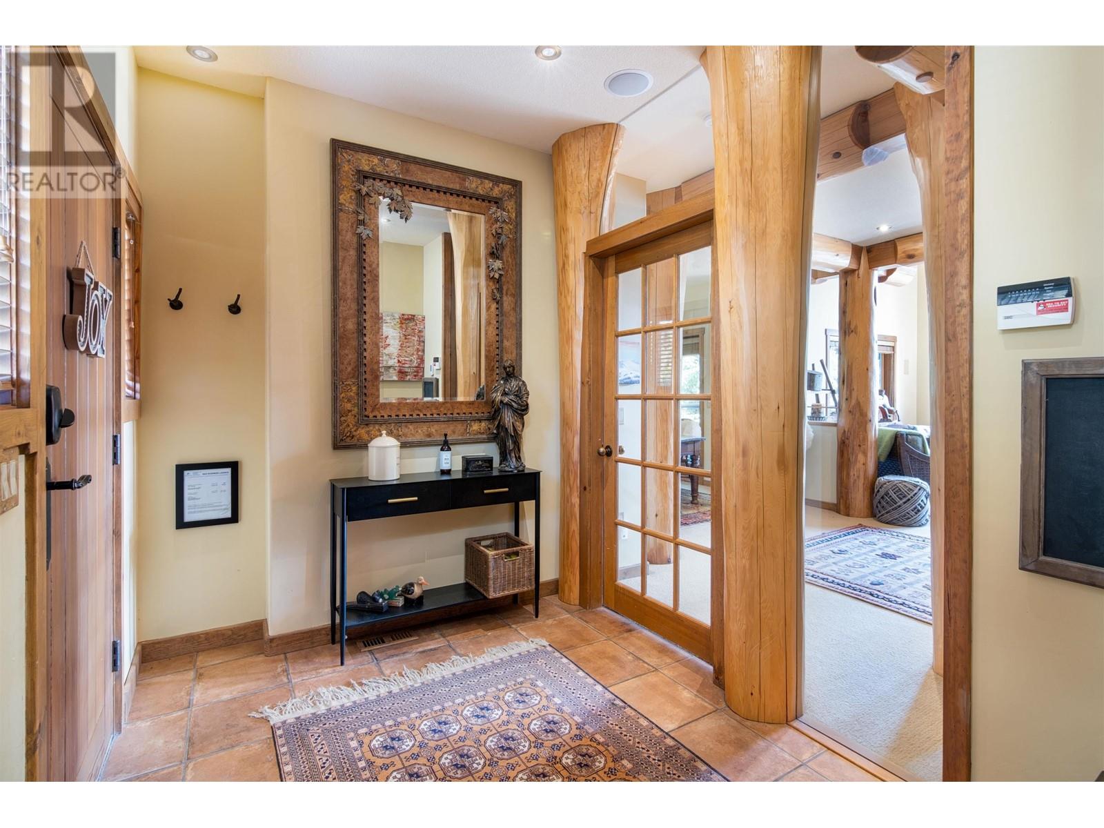 13 2269 Nordic Drive, Whistler, British Columbia  V8E 0P5 - Photo 2 - R2982360