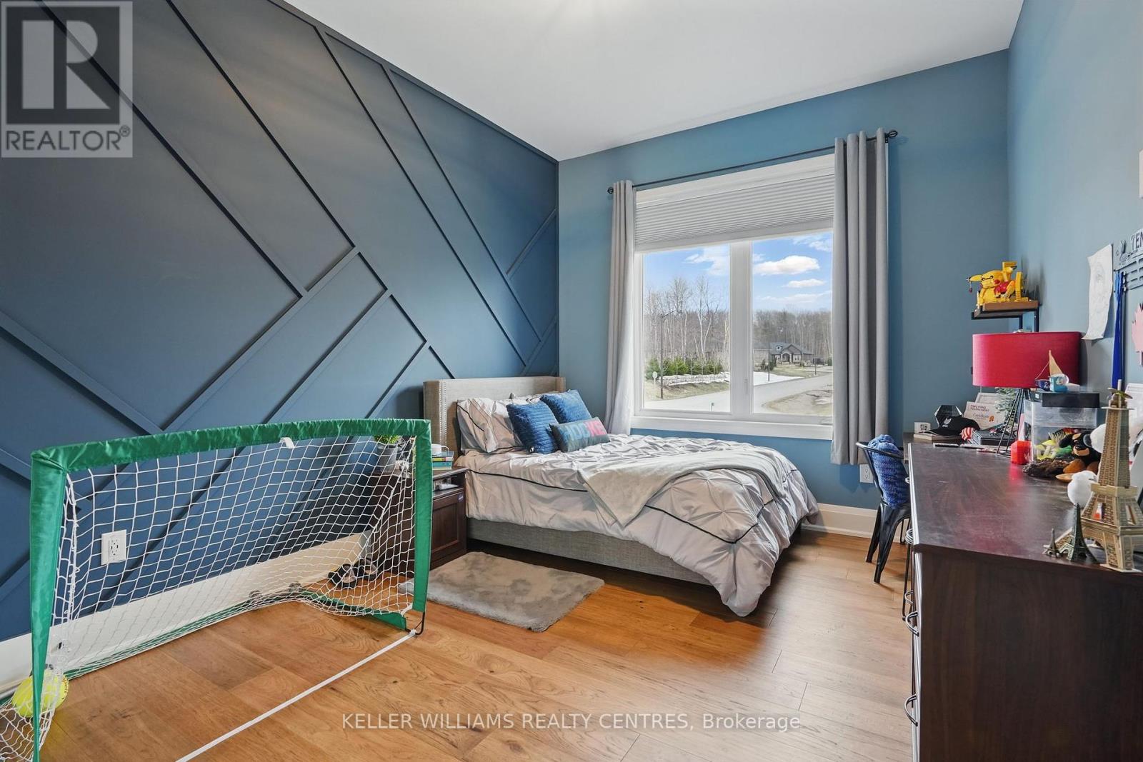 17 Walter James Parkway E, Springwater, Ontario  L9X 2A6 - Photo 34 - S12043590