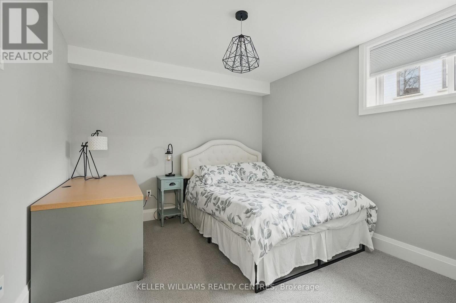 17 Walter James Parkway E, Springwater, Ontario  L9X 2A6 - Photo 43 - S12043590