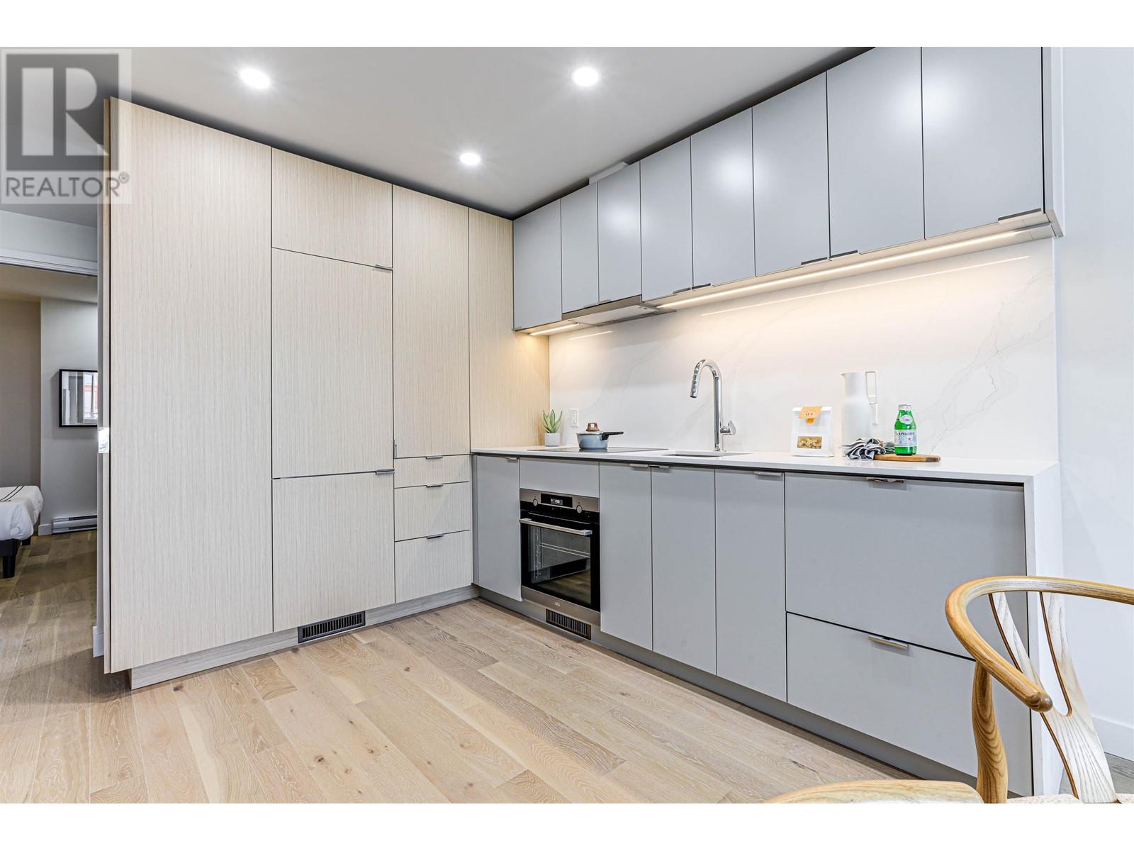 707 239 Keefer Street, Vancouver, British Columbia  V6A 1X6 - Photo 2 - R2980702