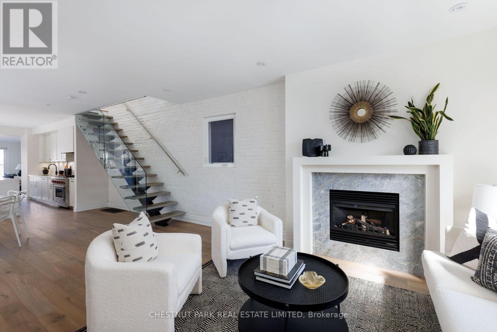 Property at 144 BARTON AVENUE image 3