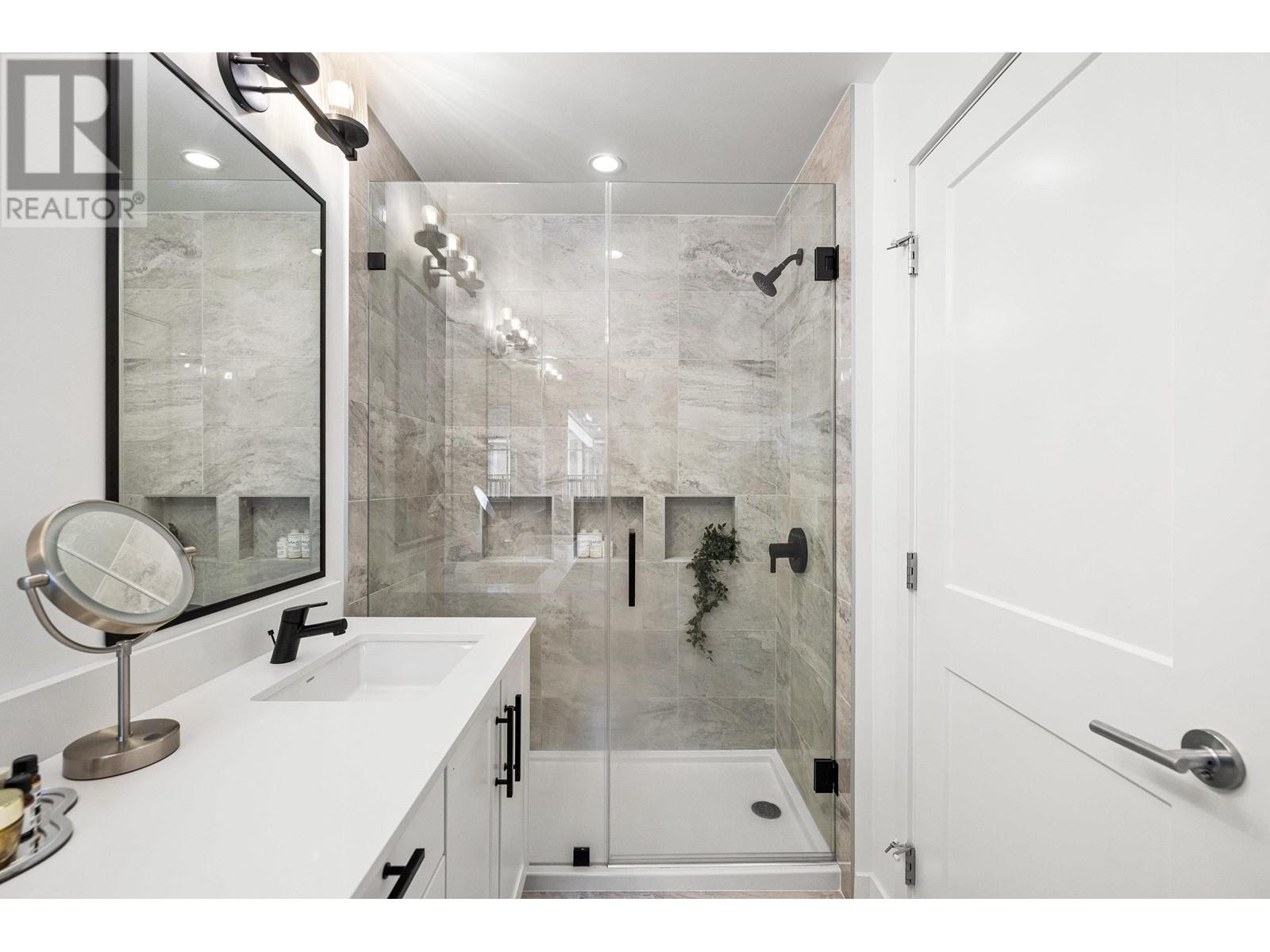 124 707 Robinson Street, Coquitlam, British Columbia  V3J 0M9 - Photo 34 - R2982443