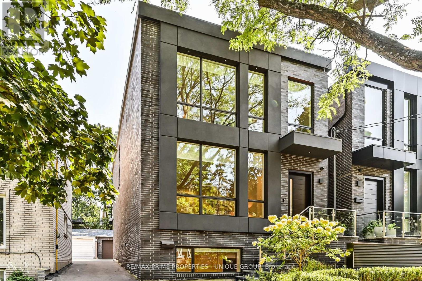 Property at 275 GLENFOREST ROAD image 2