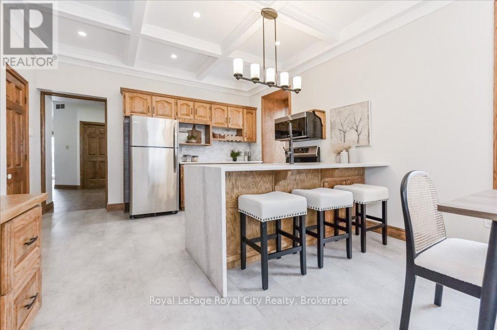 8108 Wellington Rd 22, Guelph/eramosa, Ontario  N0B 2K0 - Photo 6 - X12043541