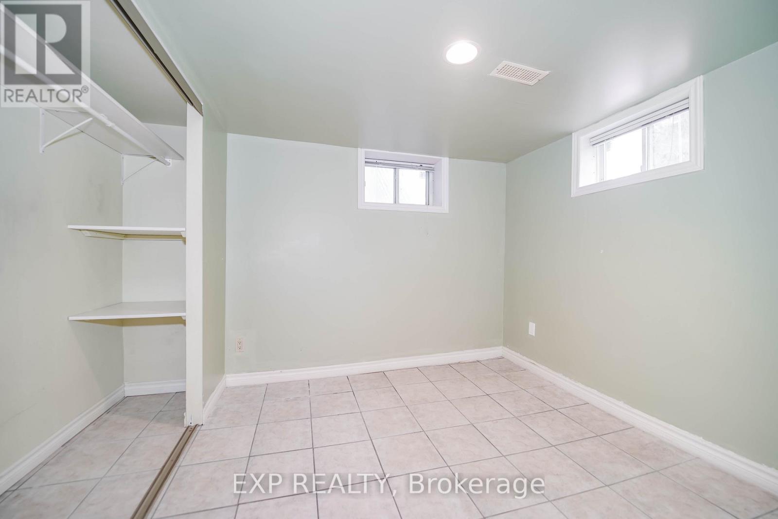 142 Hillsview Drive, Richmond Hill, Ontario  L4C 1T2 - Photo 39 - N12043702