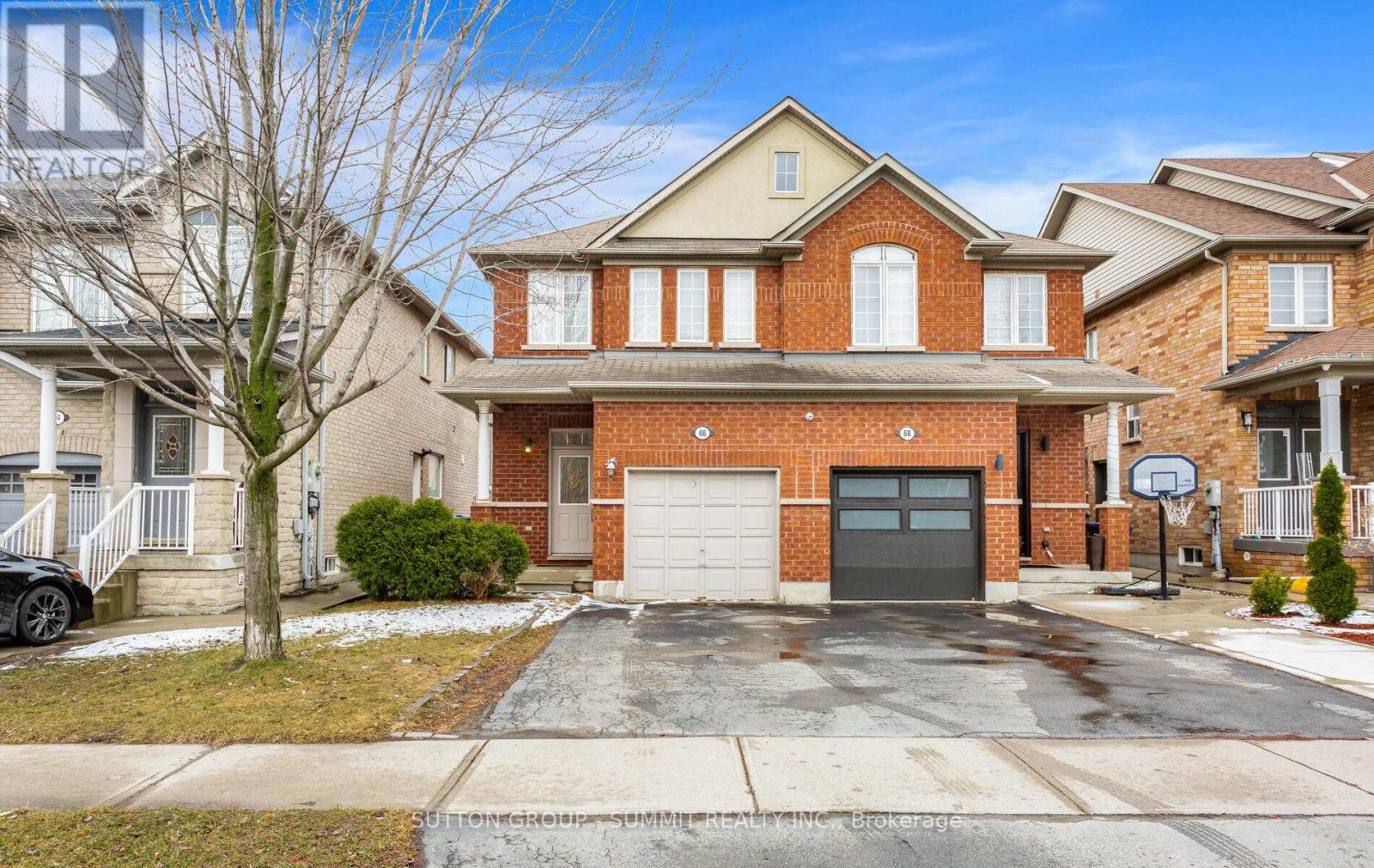 Property at 66 RUBYSILVER DRIVE image 4