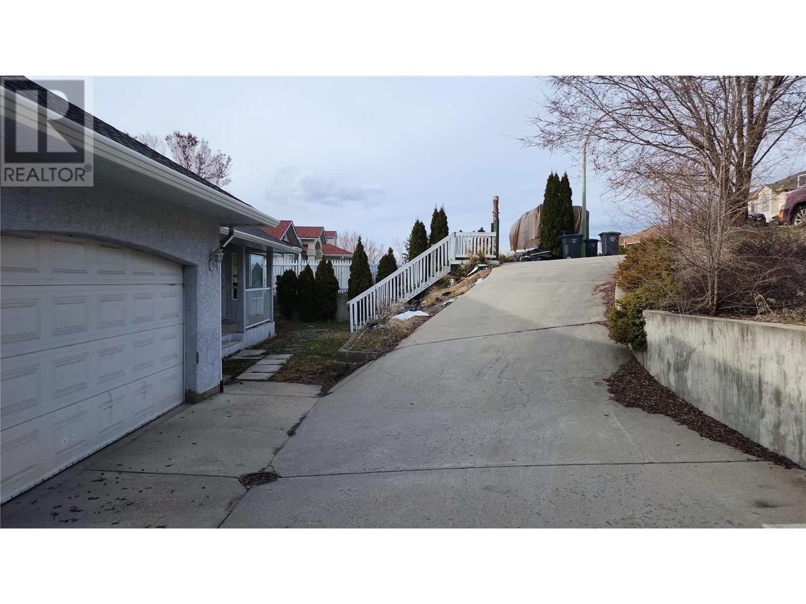 Property at 1378 Bentien Road image 4
