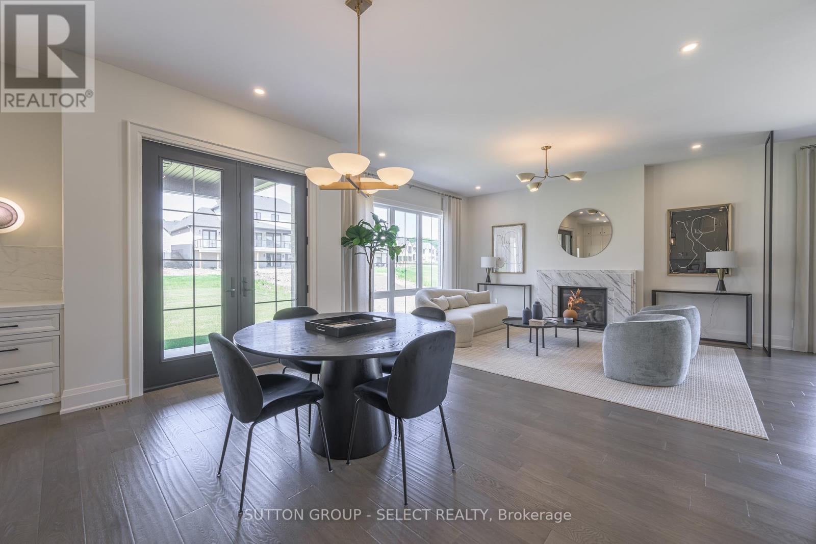 326 Manhattan Drive, London South, Ontario  N6K 4M7 - Photo 11 - X12043755