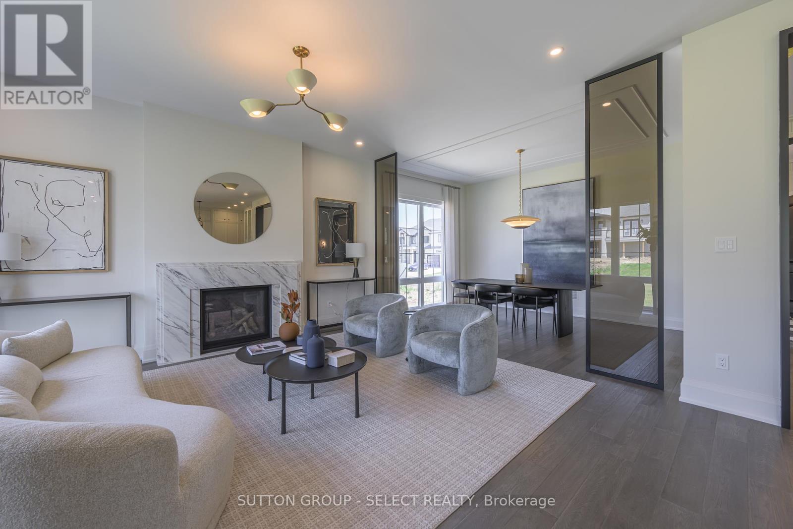 326 Manhattan Drive, London South, Ontario  N6K 4M7 - Photo 4 - X12043755