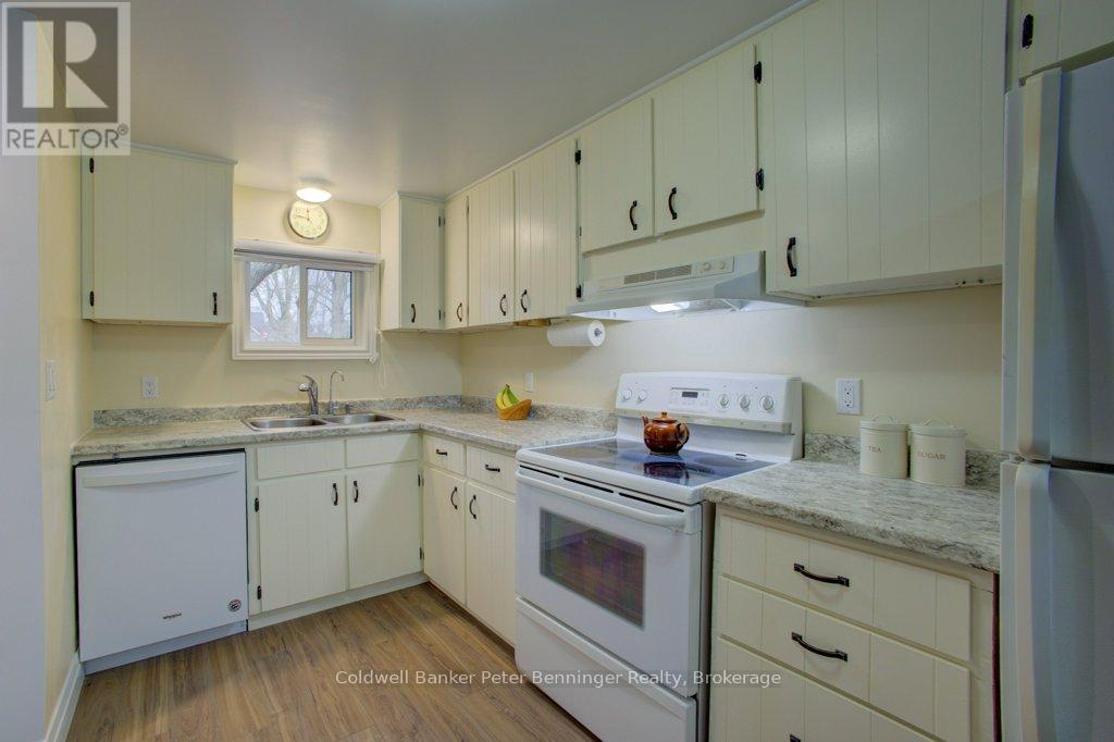 35 King Street, Kincardine, Ontario  N0G 2T0 - Photo 11 - X12043801