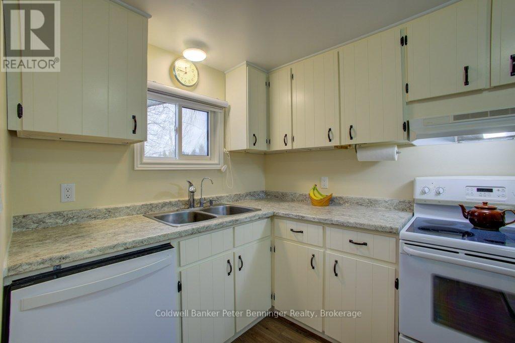 35 King Street, Kincardine, Ontario  N0G 2T0 - Photo 9 - X12043801