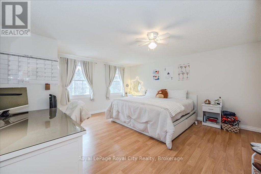 145 Kortright Road W, Guelph, Ontario  N1G 3N9 - Photo 16 - X12043808