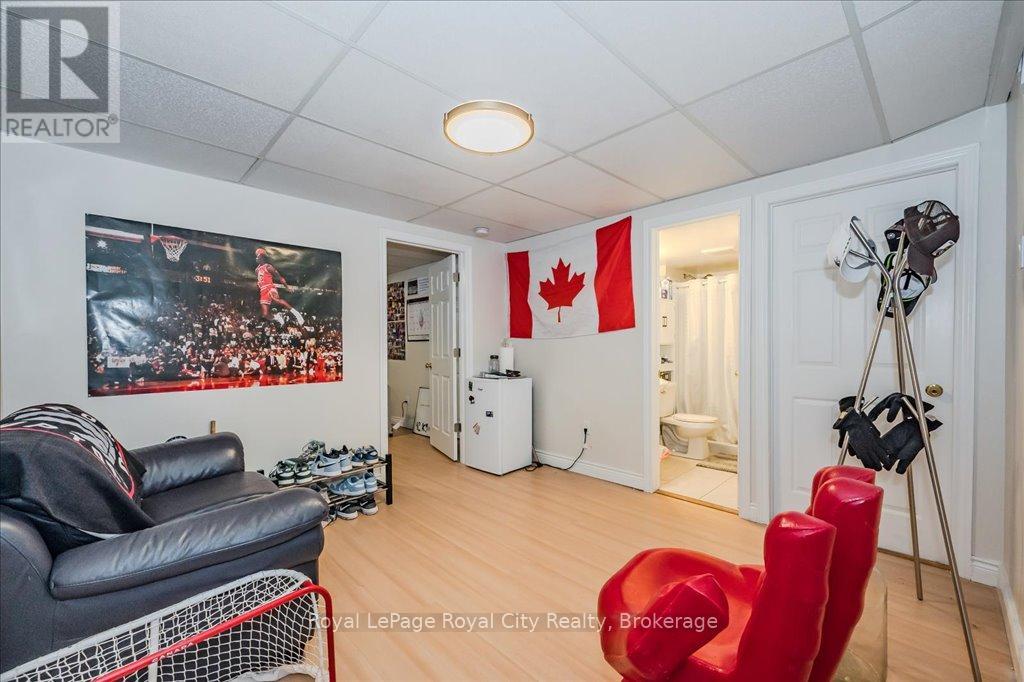 145 Kortright Road W, Guelph, Ontario  N1G 3N9 - Photo 23 - X12043808