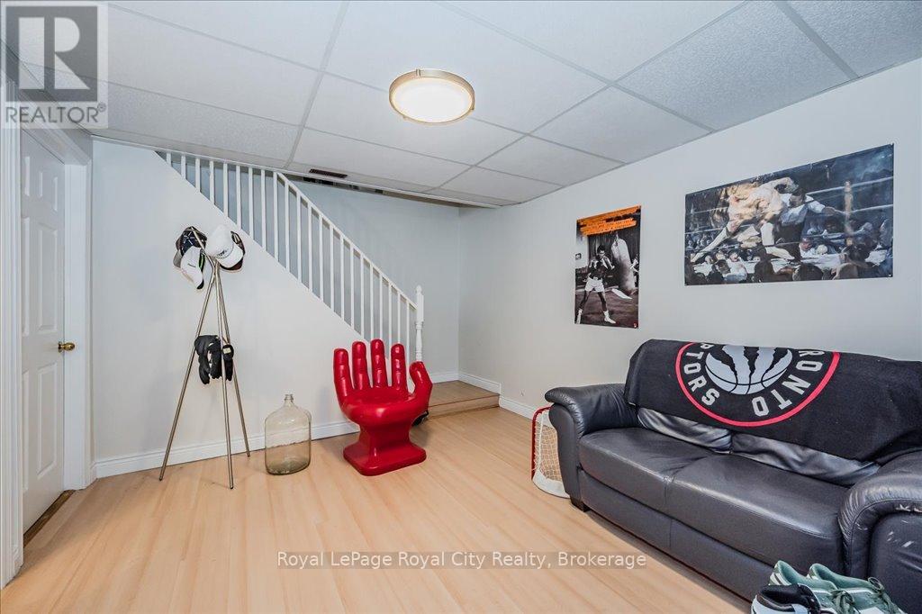 145 Kortright Road W, Guelph, Ontario  N1G 3N9 - Photo 24 - X12043808