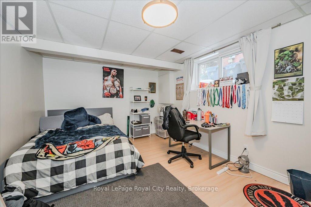 145 Kortright Road W, Guelph, Ontario  N1G 3N9 - Photo 26 - X12043808