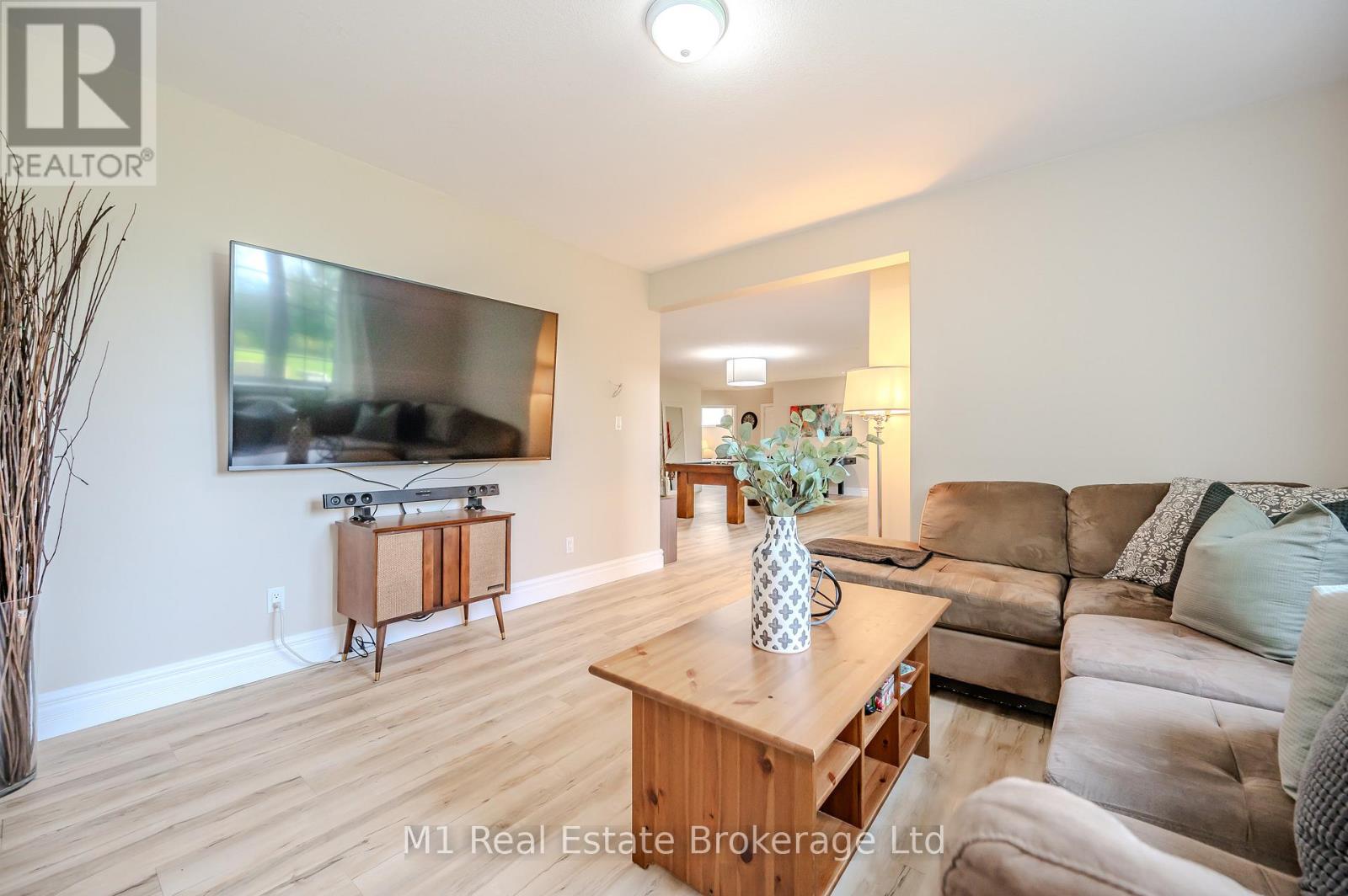 8682 9 Side Road, Centre Wellington, Ontario  N0B 1J0 - Photo 39 - X12043810