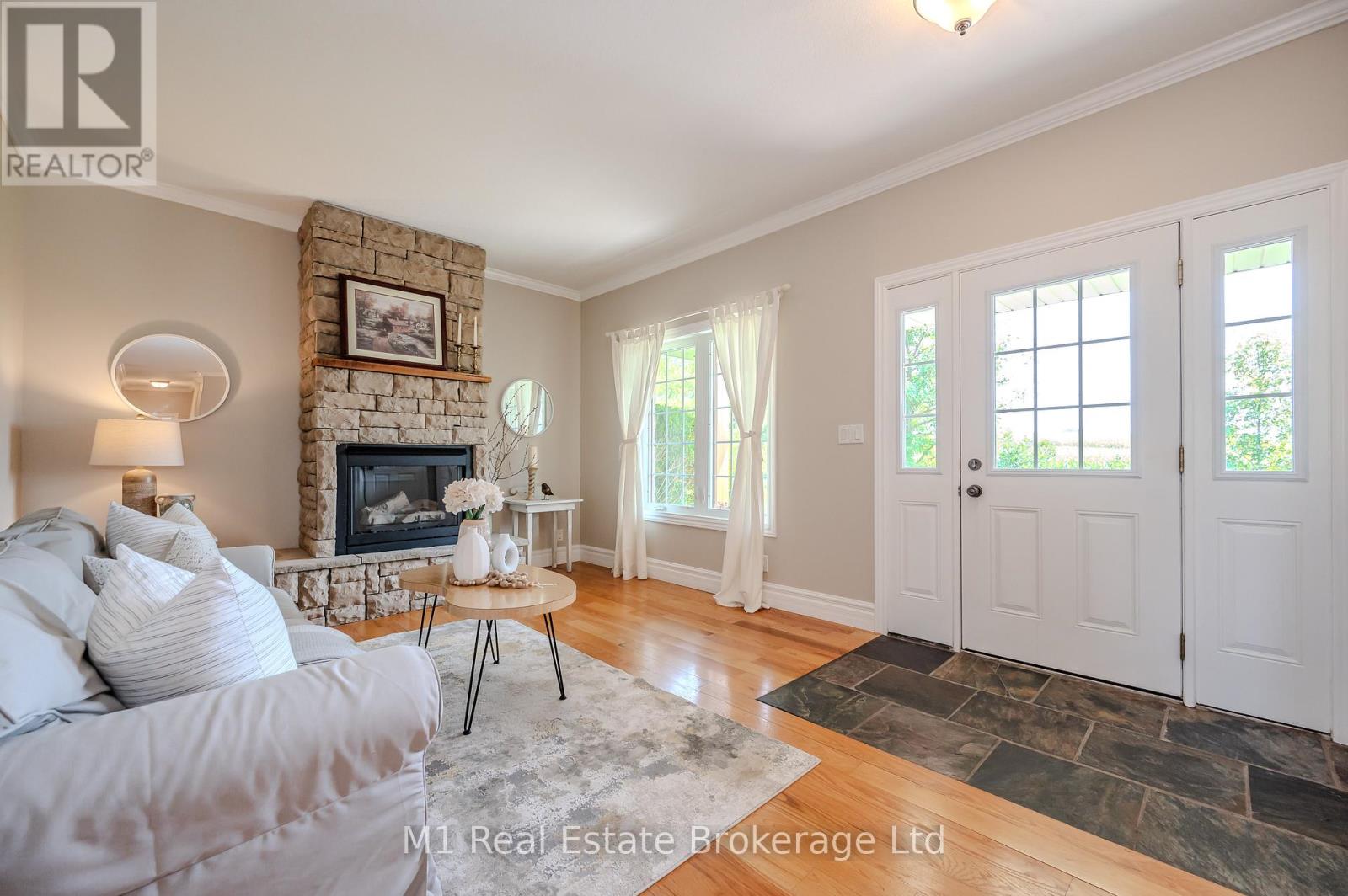 8682 9 Side Road, Centre Wellington, Ontario  N0B 1J0 - Photo 6 - X12043810