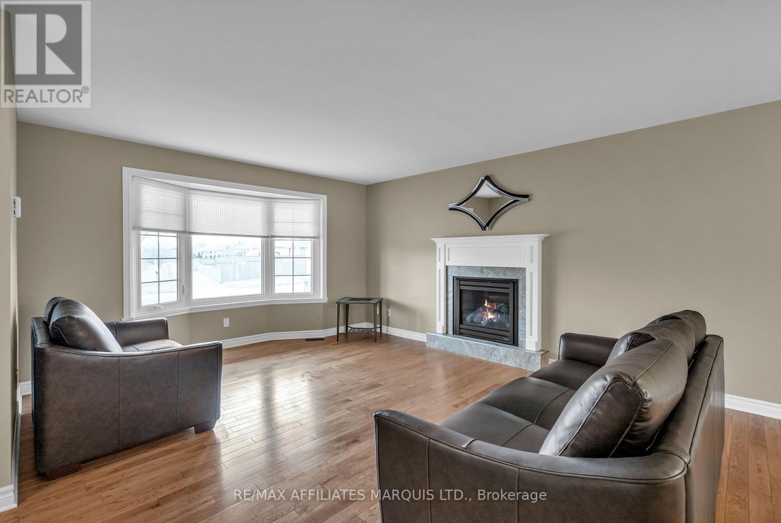 Property at 324 GLEN NORA DRIVE image 4