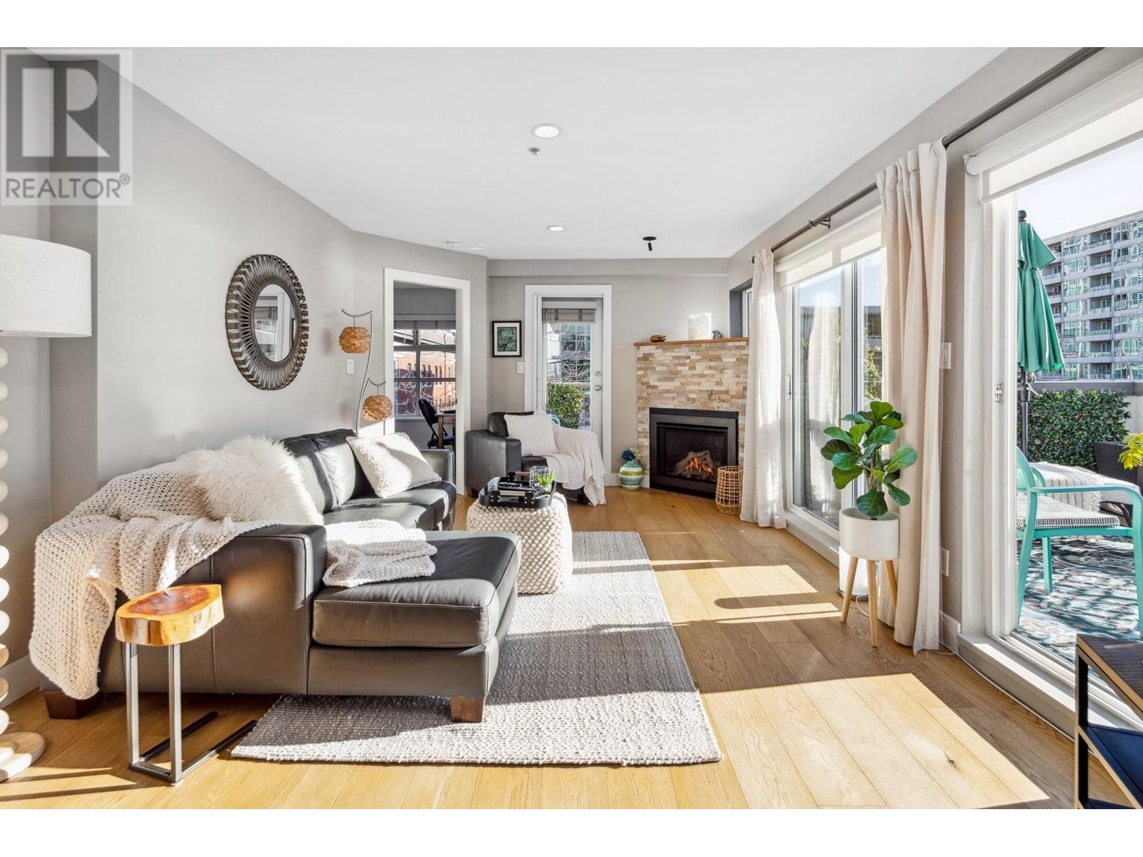 406 108 W Esplanade, North Vancouver, British Columbia  V7M 3M8 - Photo 14 - R2982497