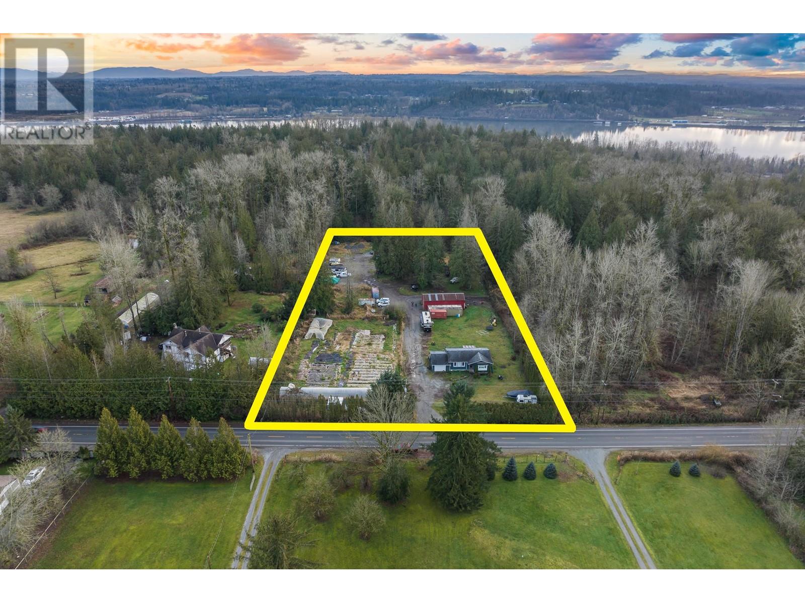 24950 100 AVENUE, Maple Ridge, British Columbia