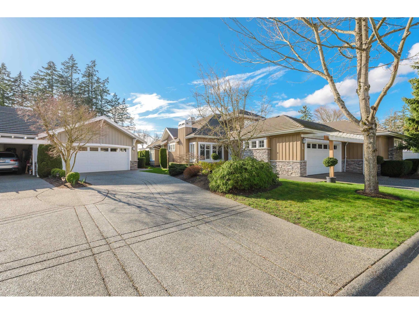 27 18088 8 Avenue, Surrey, British Columbia  V3Z 9T6 - Photo 3 - R2982241