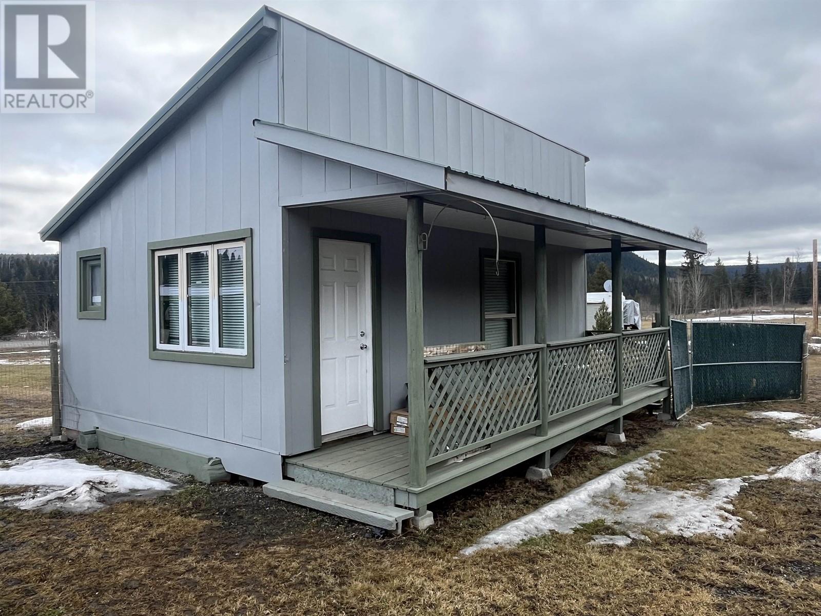5504 Kennedy Road, 100 Mile House, British Columbia  V0K 2E0 - Photo 23 - R2972447