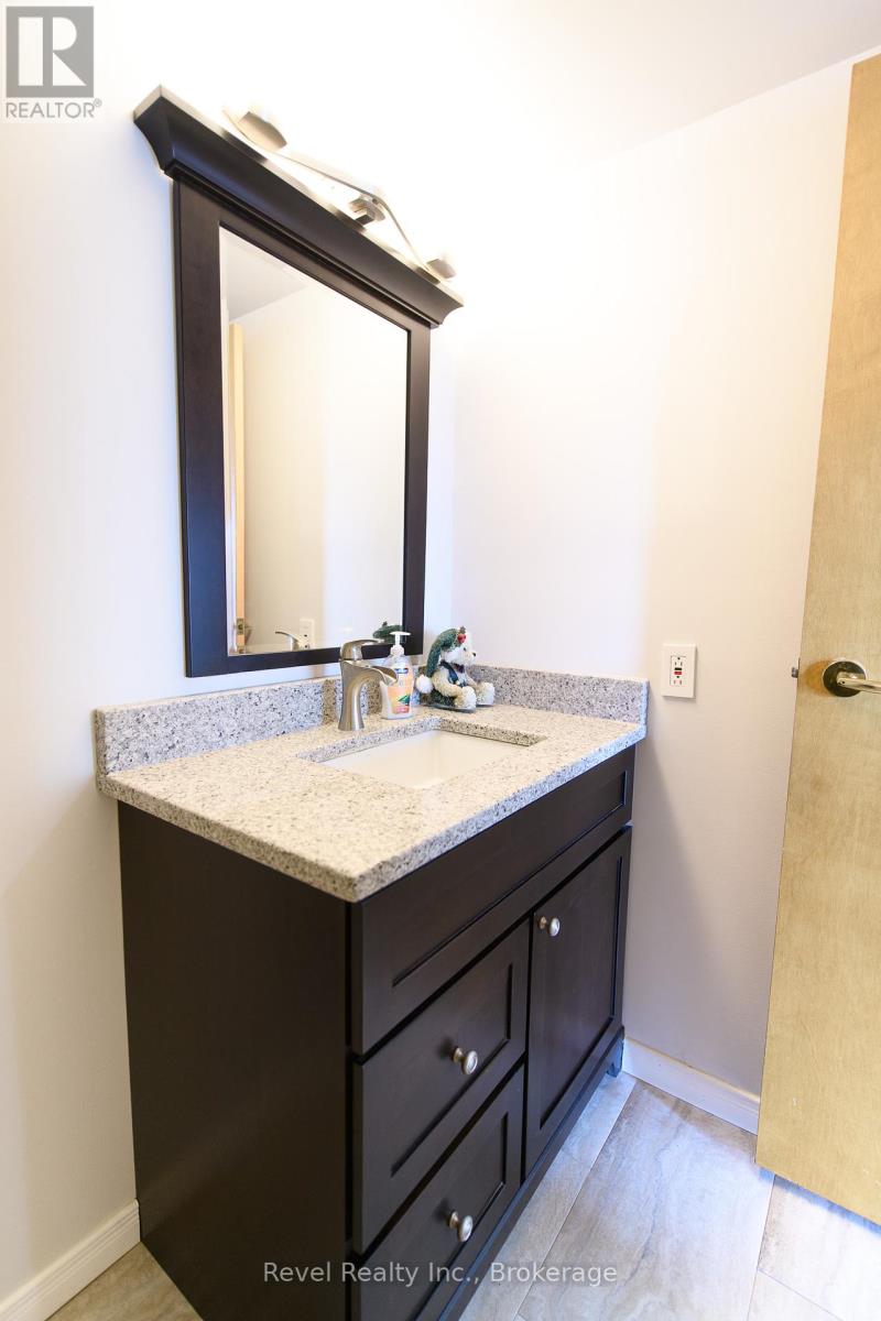 305 - 24 Ramblings Way, Collingwood, Ontario  L9Y 5S7 - Photo 17 - S12043903