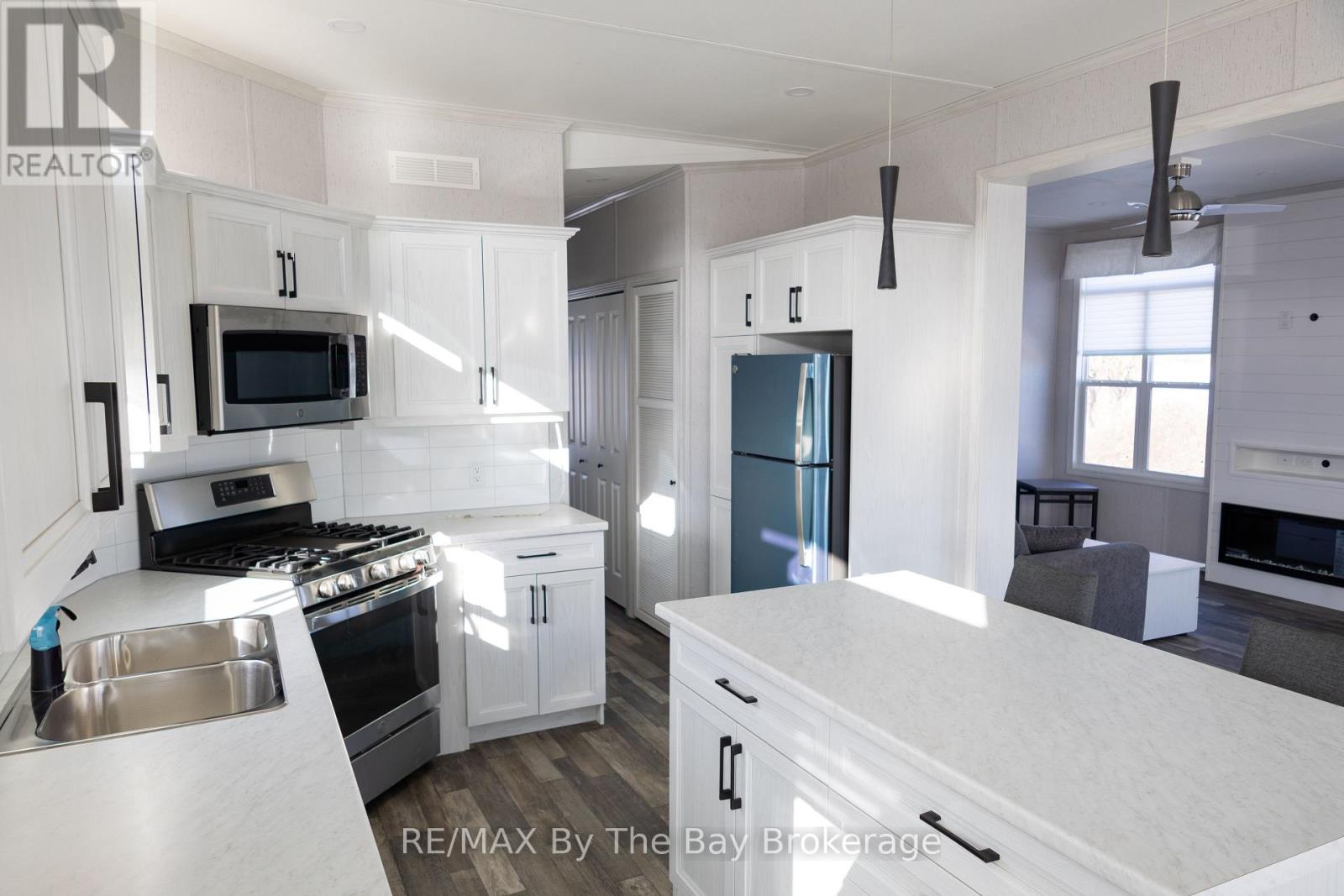 51 - 3282 Ogdens Beach Road, Tay, Ontario  L9S 2K6 - Photo 4 - S12043610