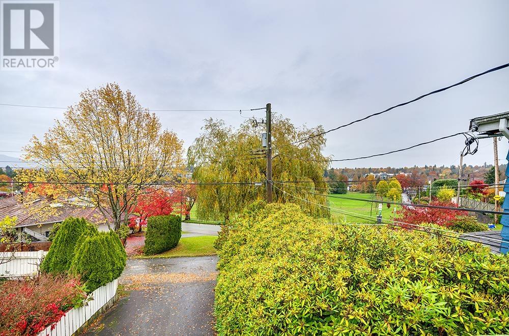 Listing Picture 7 of 15 : 4878 PATON STREET, Vancouver / 溫哥華 - 魯藝地產 Yvonne Lu Group - MLS Medallion Club Member