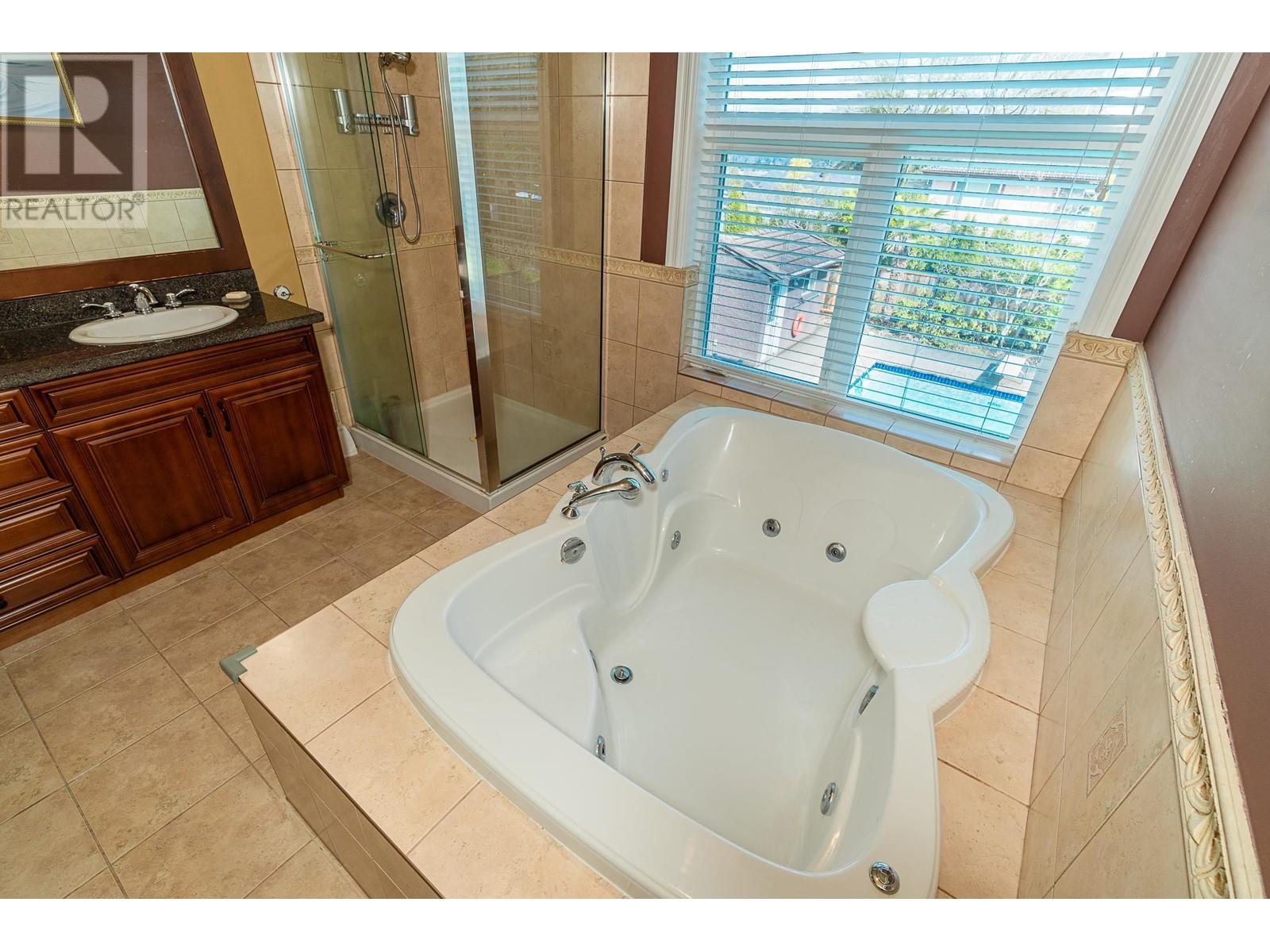 6390 Gordon Avenue, Burnaby, British Columbia  V5E 3M1 - Photo 23 - R2982447