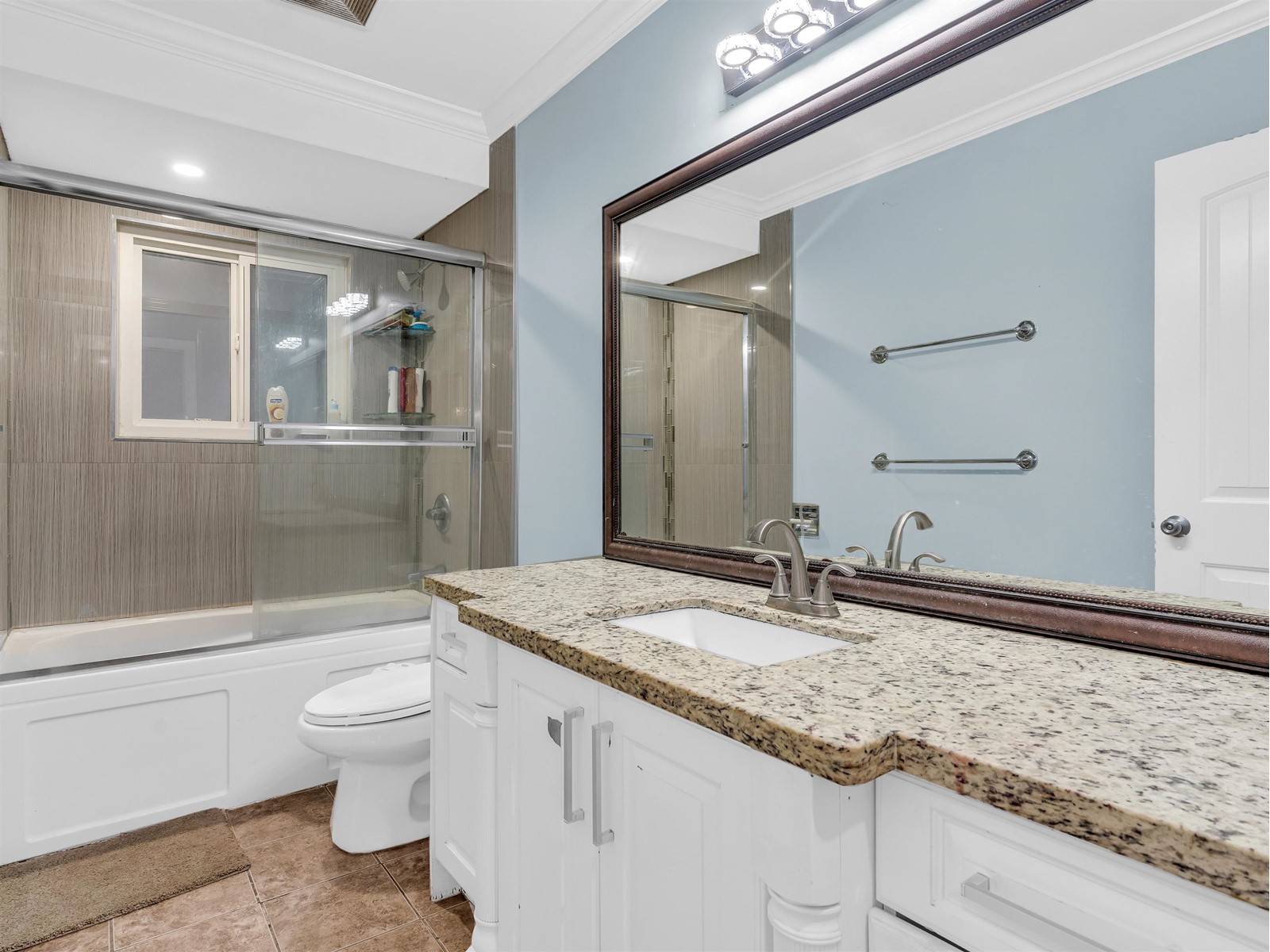 9525 125a Street, Surrey, British Columbia  V3V 4Z3 - Photo 7 - R2981004