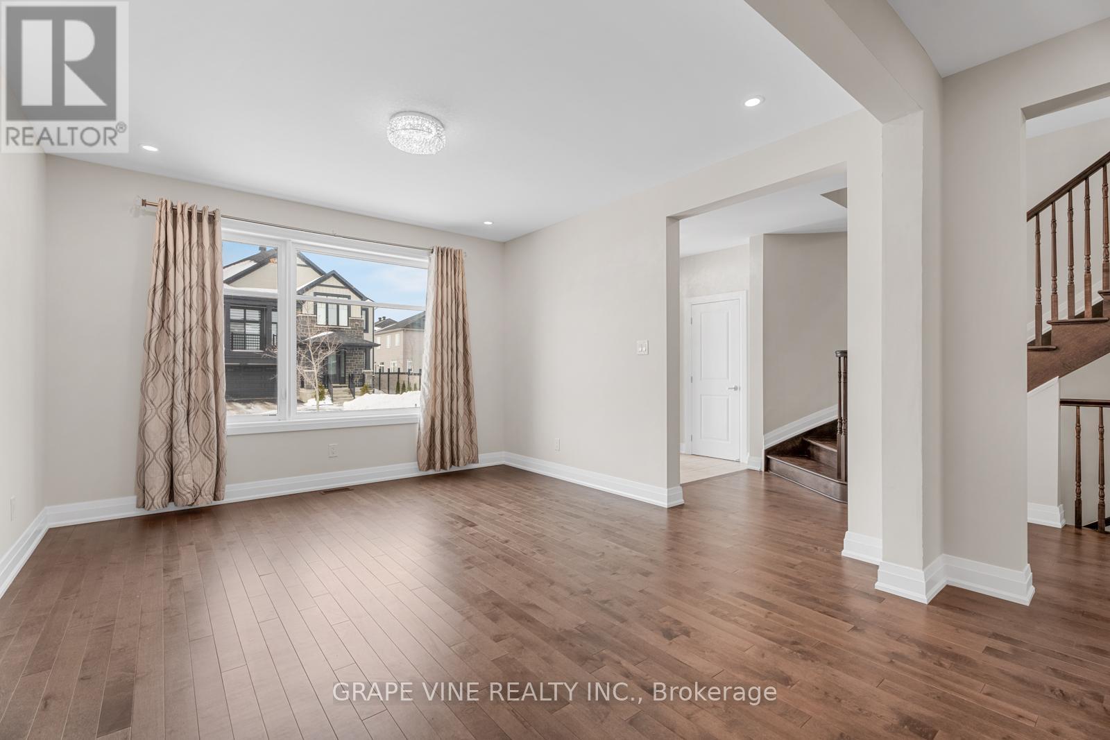 Property at 61 ADRIFT STREET image 4