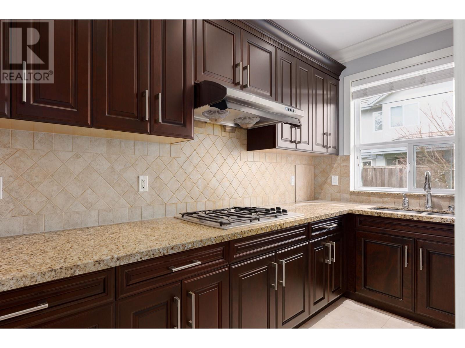 3471 Newmore Avenue, Richmond, British Columbia  V7C 1M5 - Photo 9 - R2981763