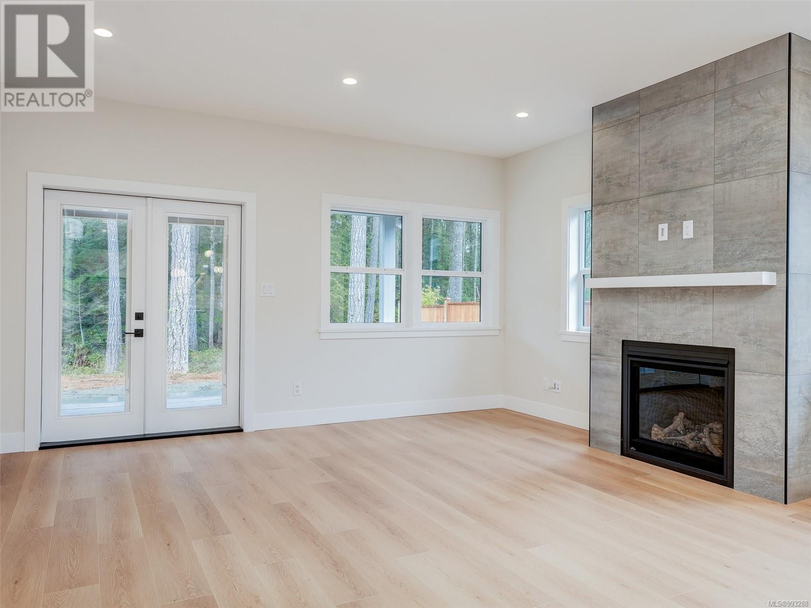 Property at 2633 Forest Edge Rd image 4
