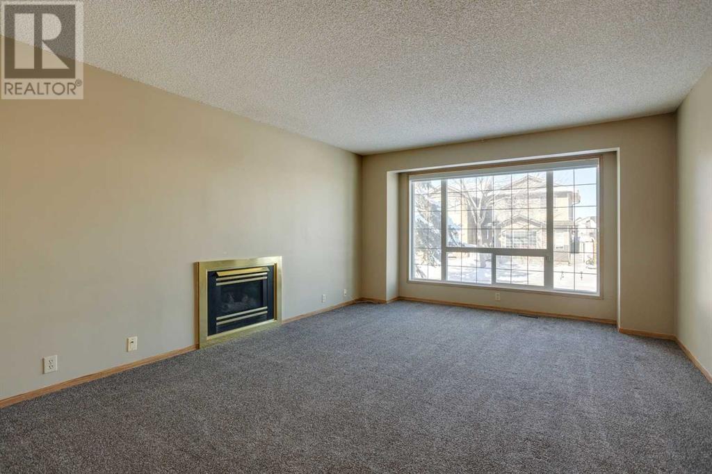 Property at 99 Martinwood Road NE image 4