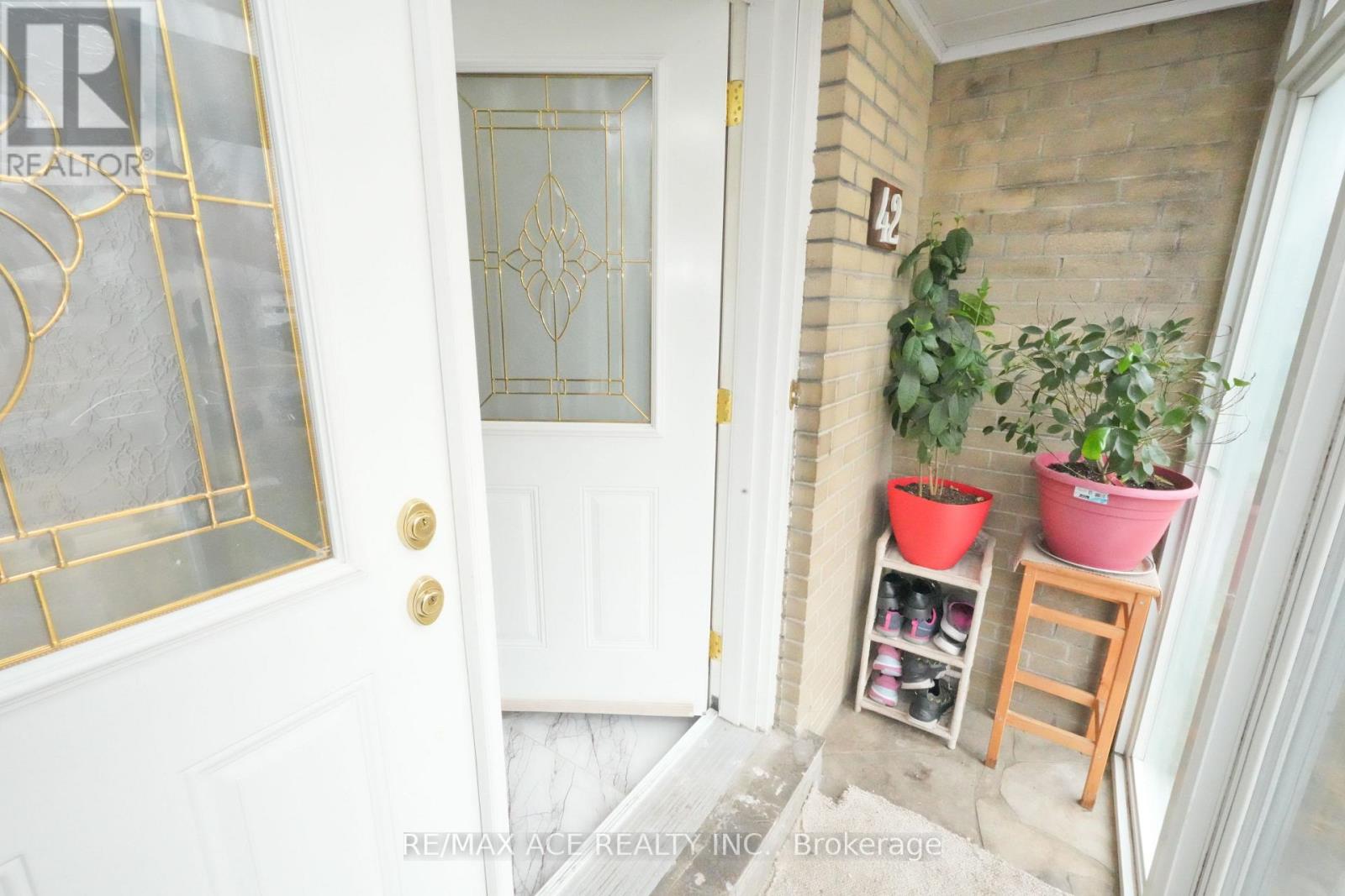 Property at 42 RAVENVIEW DRIVE image 4