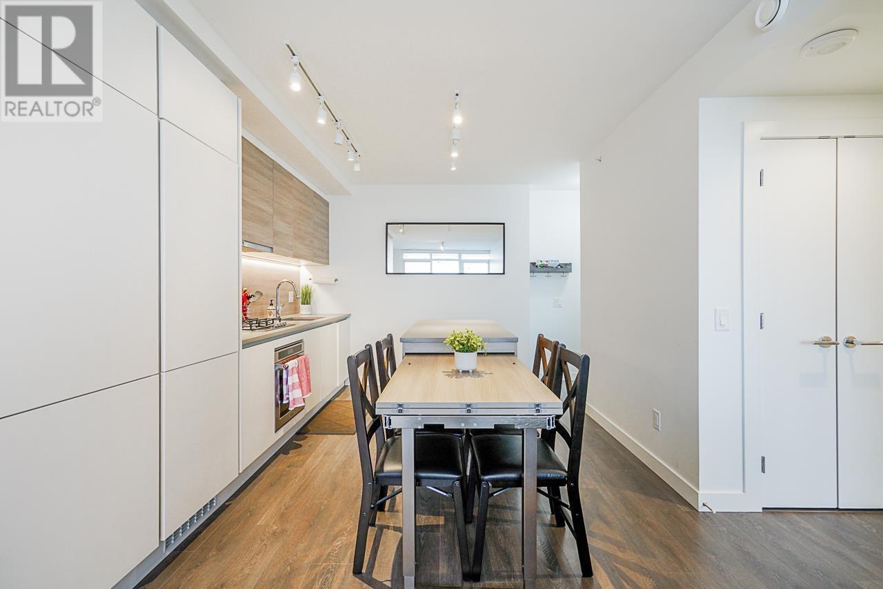 503 657 Whiting Way, Coquitlam, British Columbia  V3J 0J6 - Photo 2 - R2982359