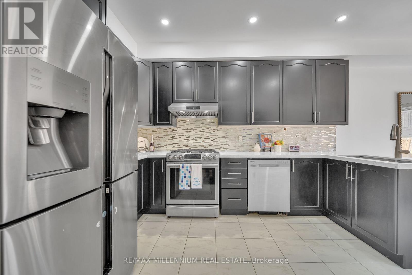86 Cookview Drive, Brampton, Ontario  L6R 3T6 - Photo 18 - W12044022