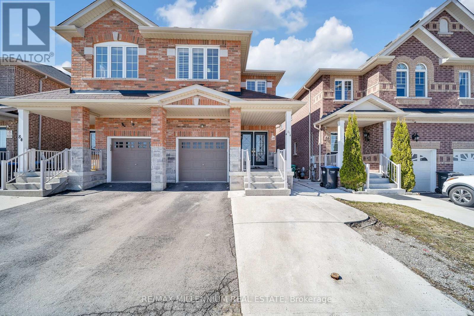 86 Cookview Drive, Brampton, Ontario  L6R 3T6 - Photo 4 - W12044022
