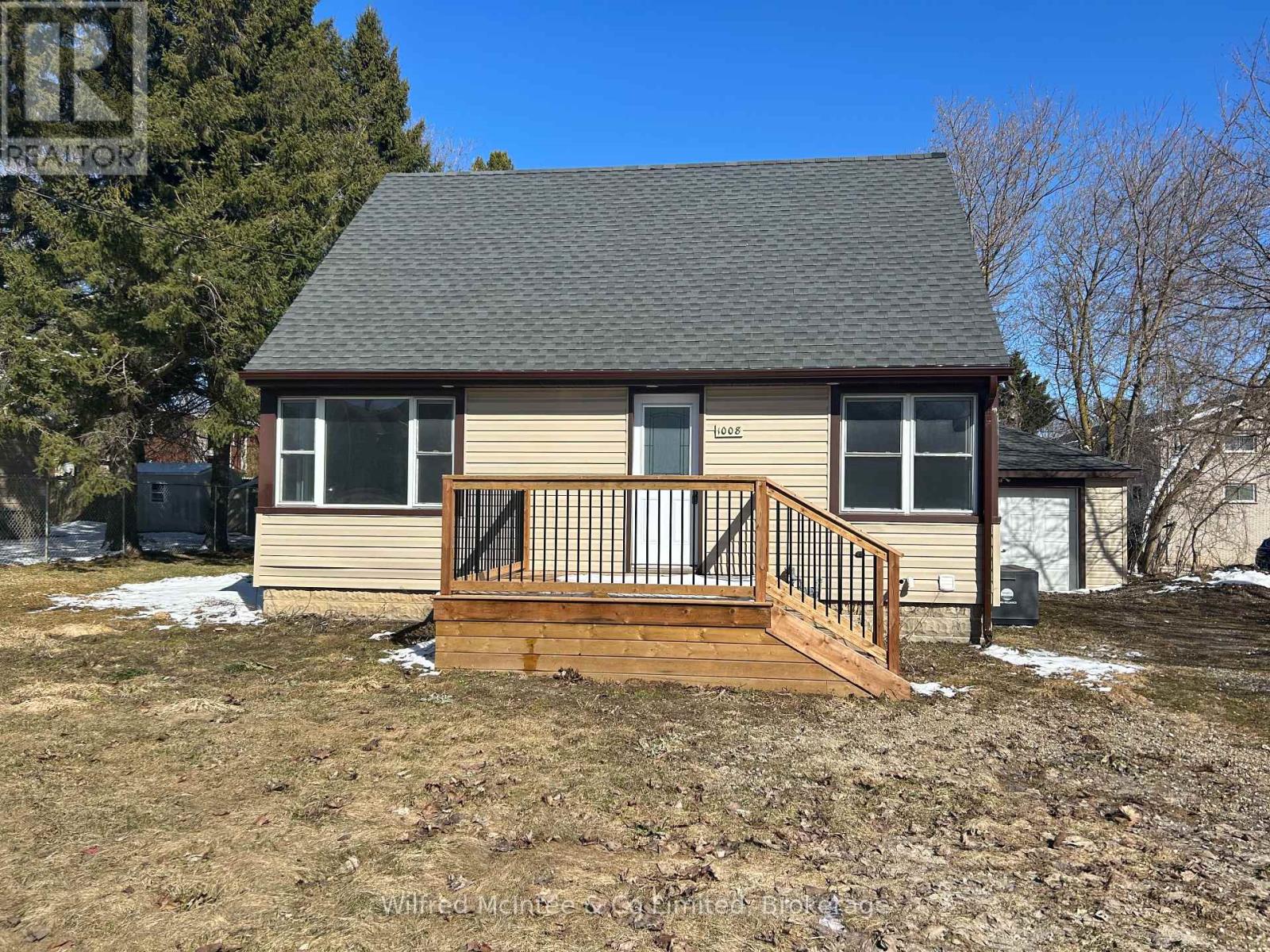 1008 Yonge Street S, Brockton, Ontario  N0G 2V0 - Photo 2 - X12039612
