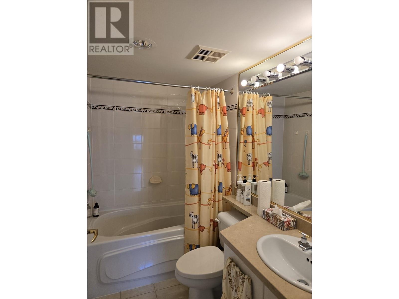 15d 139 Drake Street, Vancouver, British Columbia  V6Z 2T8 - Photo 10 - R2973511