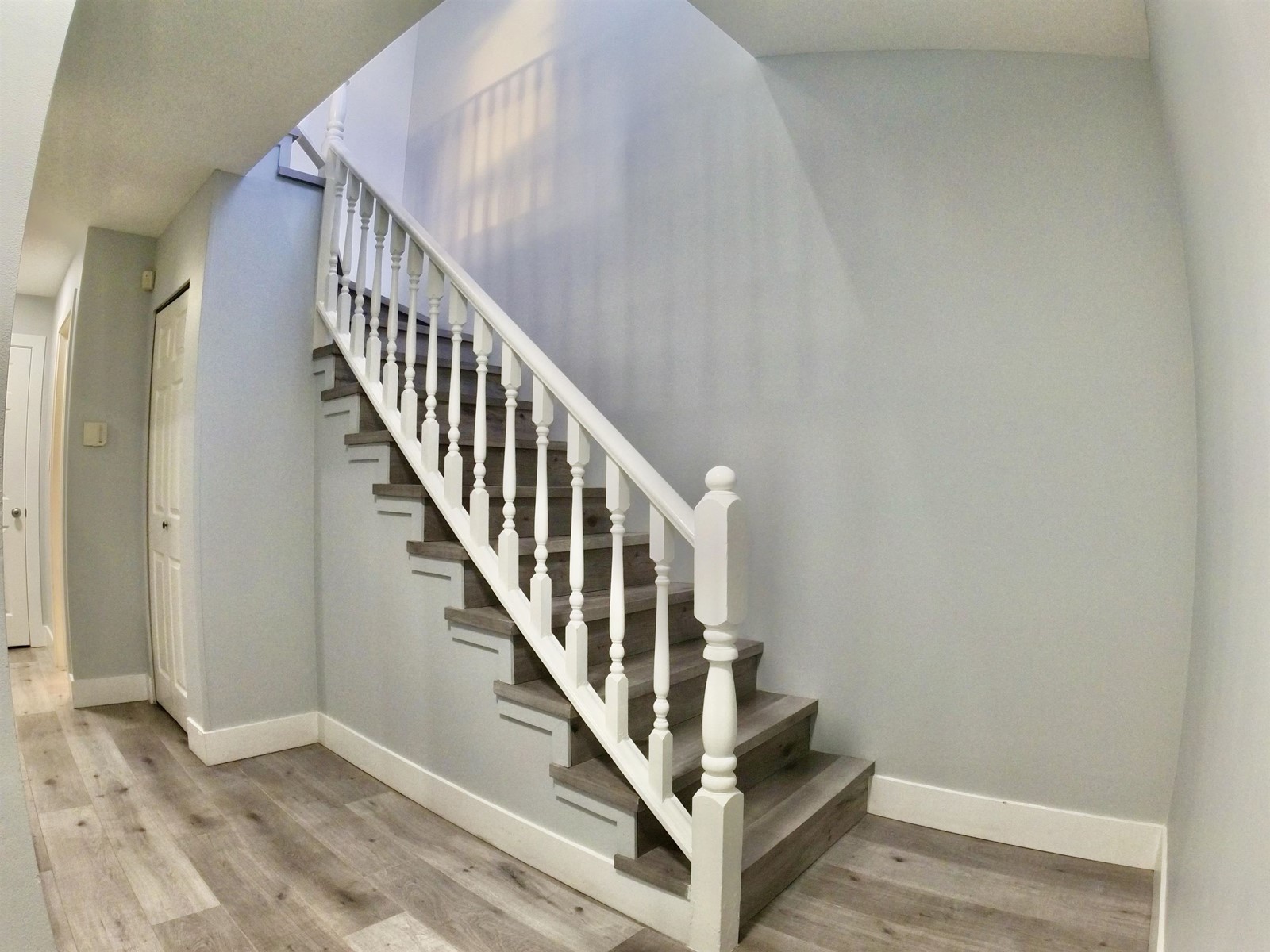 Property at 168 SPRINGFIELD DRIVE image 3