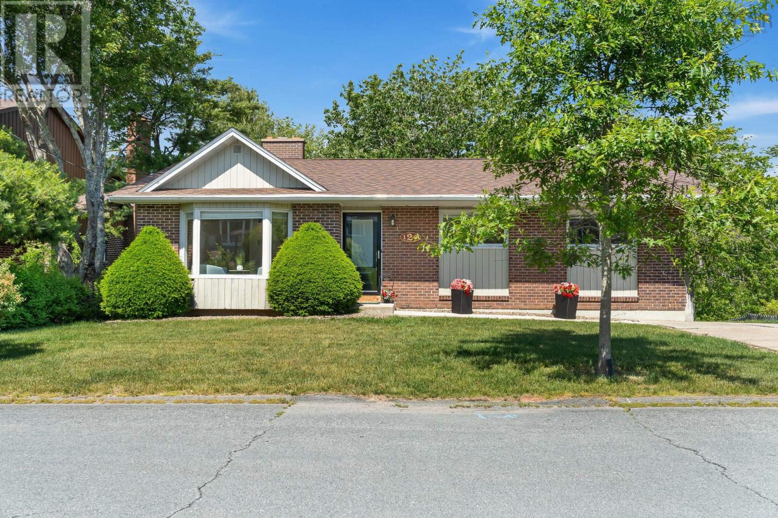 126 Johnson Crescent, Lower Sackville, Nova Scotia  B4C 3A5 - Photo 1 - 202503747