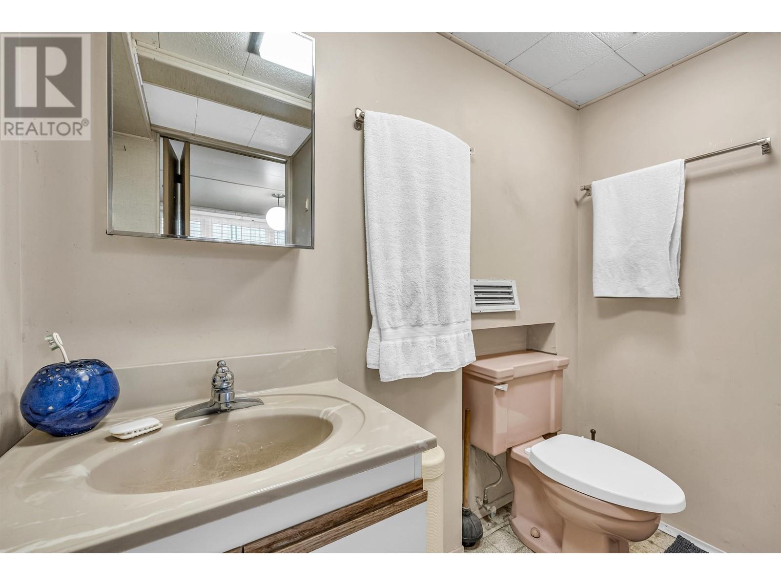 6242 Kitchener Street, Burnaby, British Columbia  V5B 2J4 - Photo 19 - R2982631