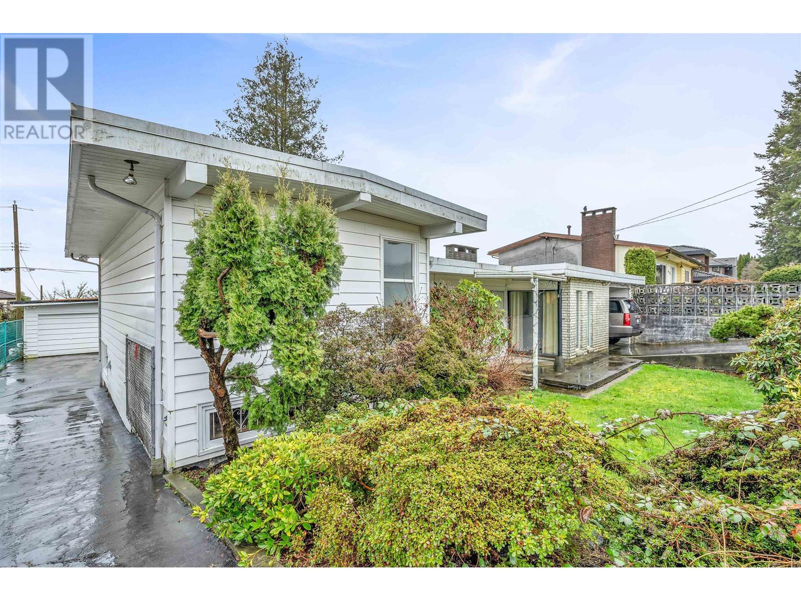Property at 6242 KITCHENER STREET image